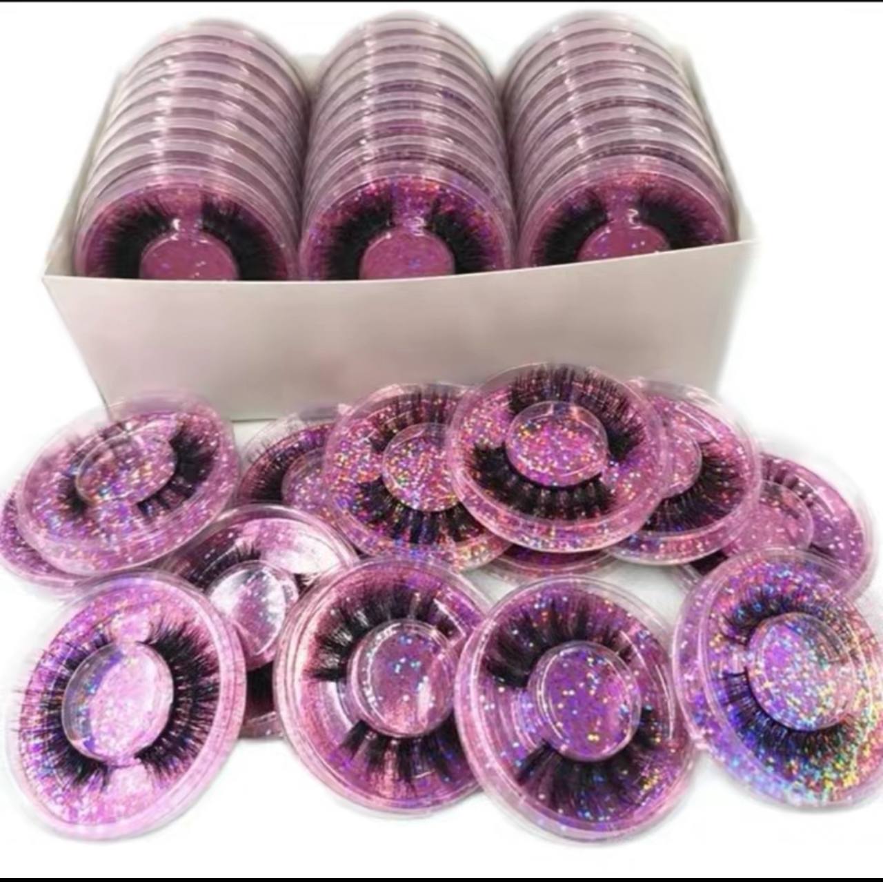 Human Hair Lashes – Soft, Lightweight & Natural Look